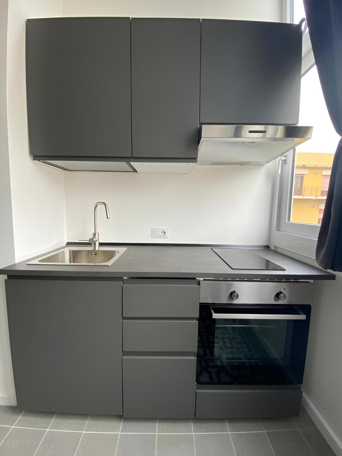 Bari Landlord 242 - Central Station Apartments Экстерьер фото