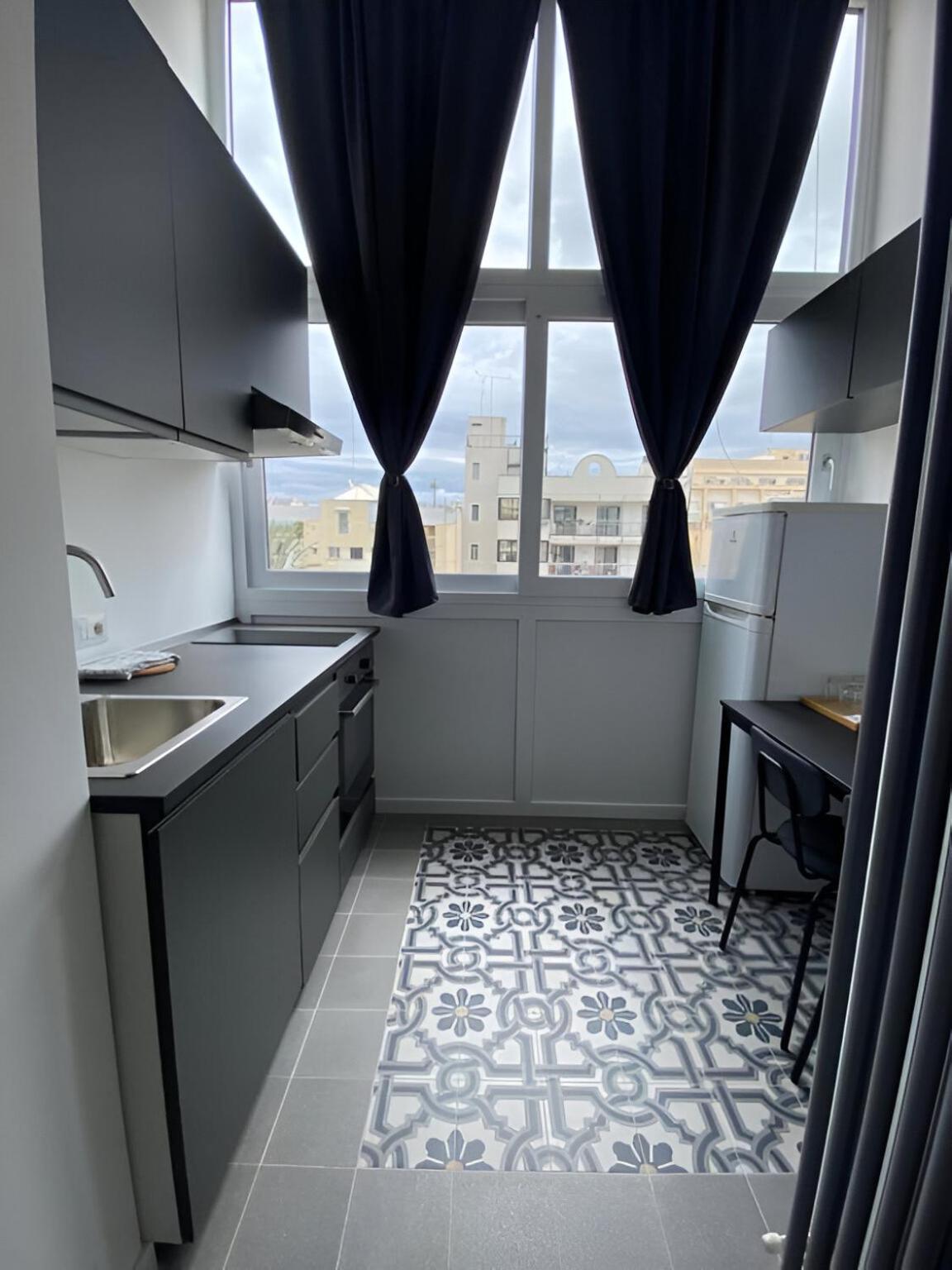 Bari Landlord 242 - Central Station Apartments Экстерьер фото