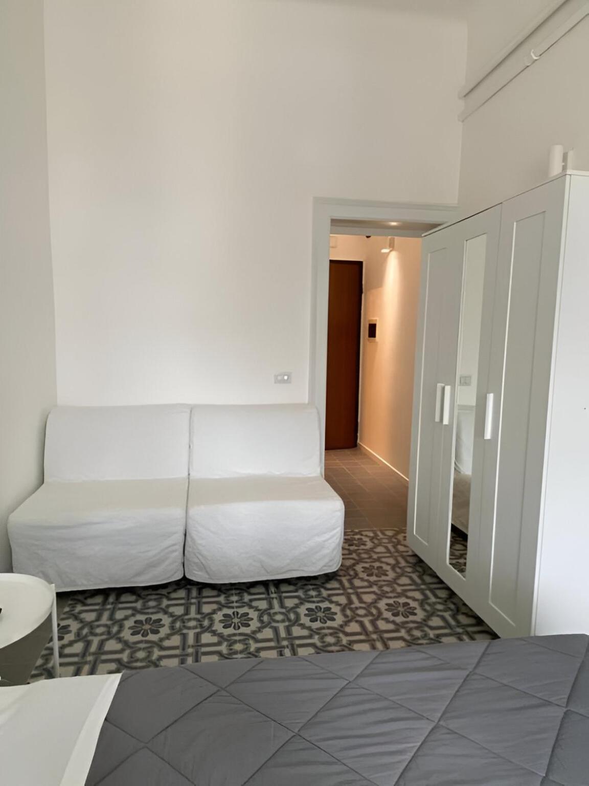 Bari Landlord 242 - Central Station Apartments Экстерьер фото
