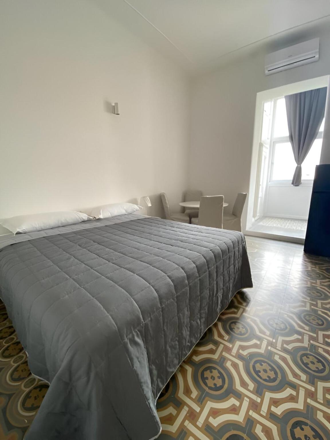 Bari Landlord 242 - Central Station Apartments Экстерьер фото