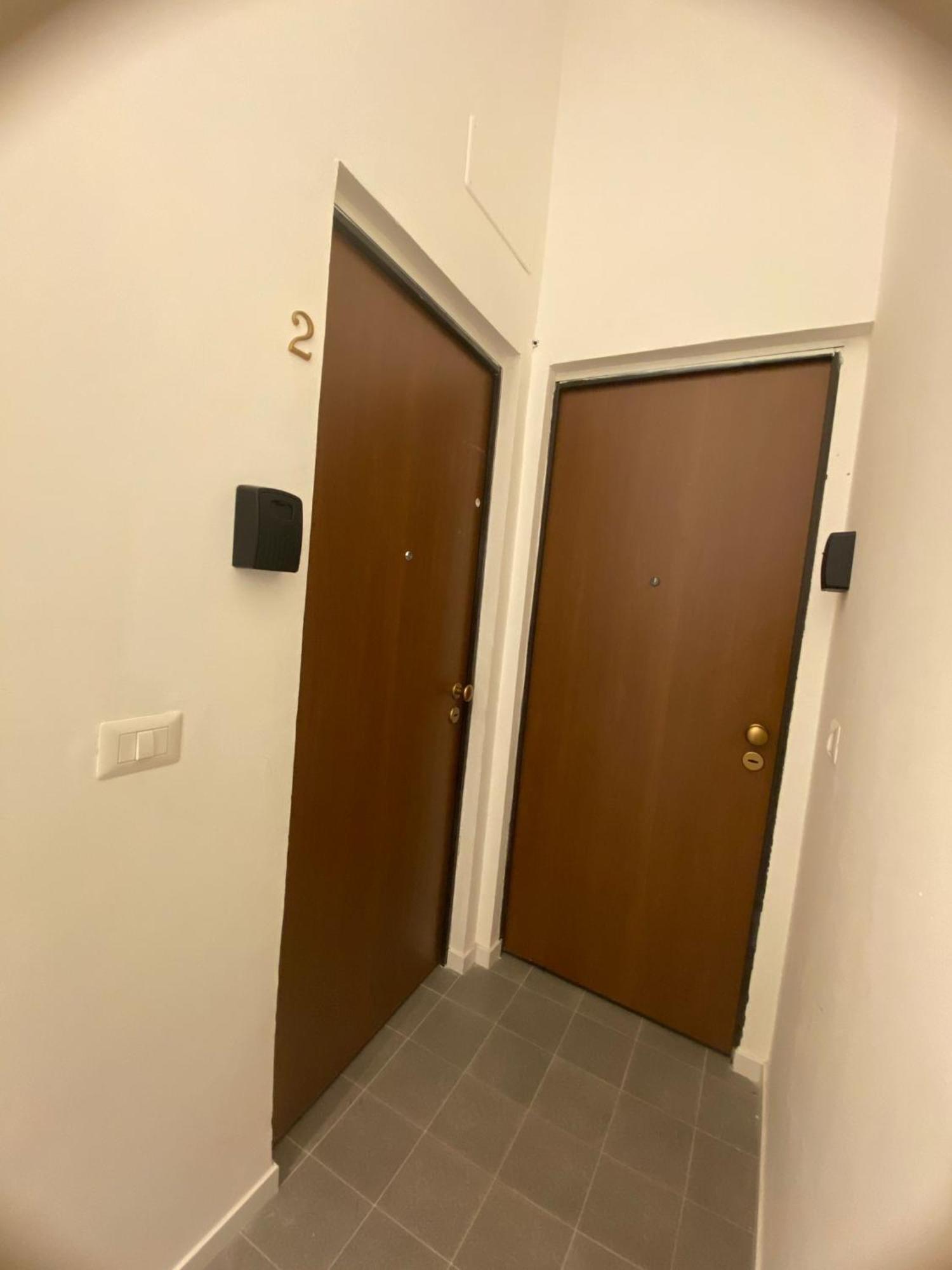 Bari Landlord 242 - Central Station Apartments Экстерьер фото