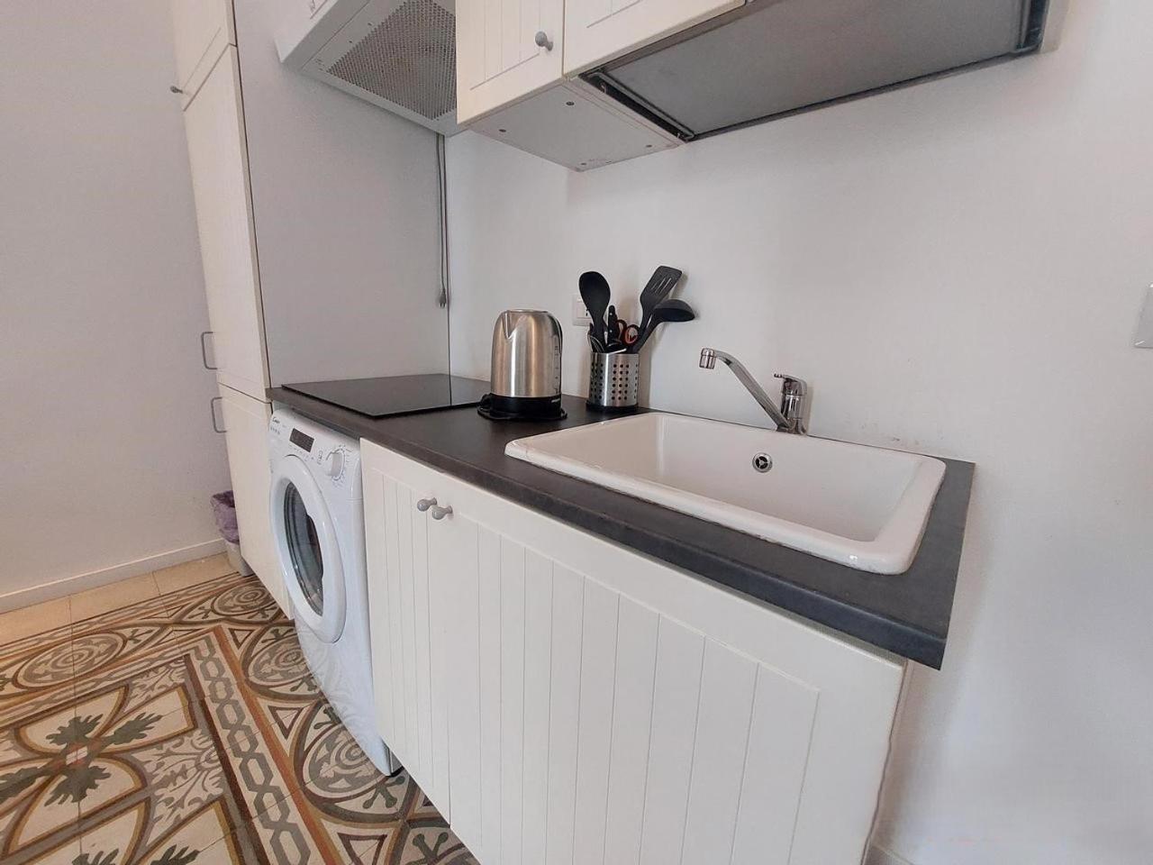 Bari Landlord 242 - Central Station Apartments Экстерьер фото