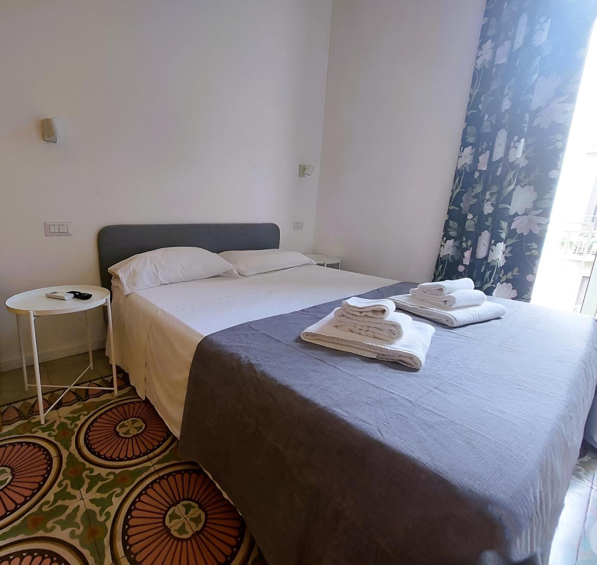 Bari Landlord 242 - Central Station Apartments Экстерьер фото