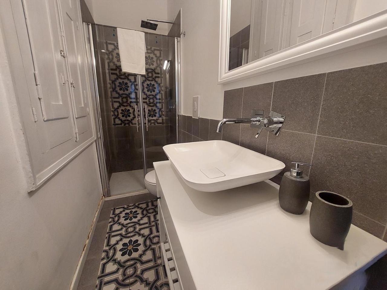 Bari Landlord 242 - Central Station Apartments Экстерьер фото